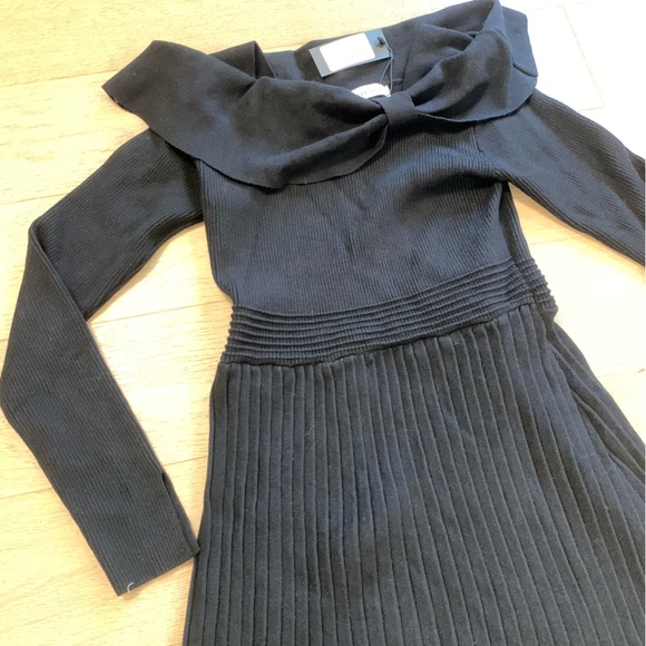 ‼️3/$30‼️ Knit A Line Dress with Bow Detail - Picture 2 of 5
